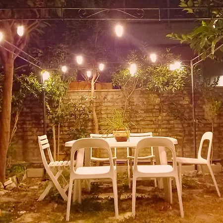 Intera Casa Con Giardino A 2 Min A Piedi Dal Mare Hébergement de vacances *